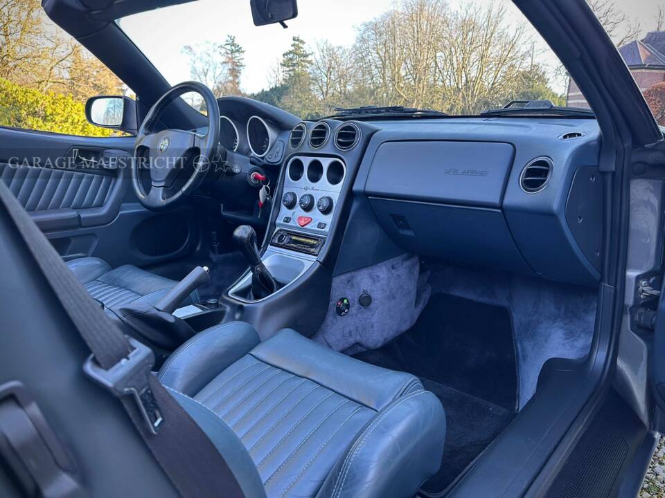 Bild 66/98 von Alfa Romeo Spider 2.0 Twin Spark (1999)