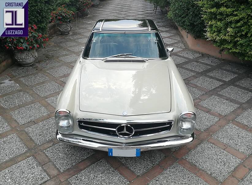 Image 15/81 of Mercedes-Benz 250 SL (1968)