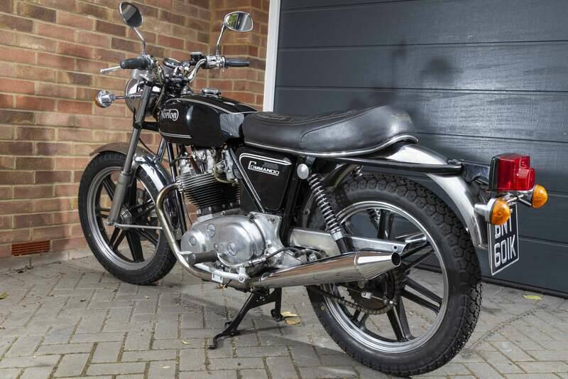 Image 8/30 of Norton Commando 750 Roadster (1972)
