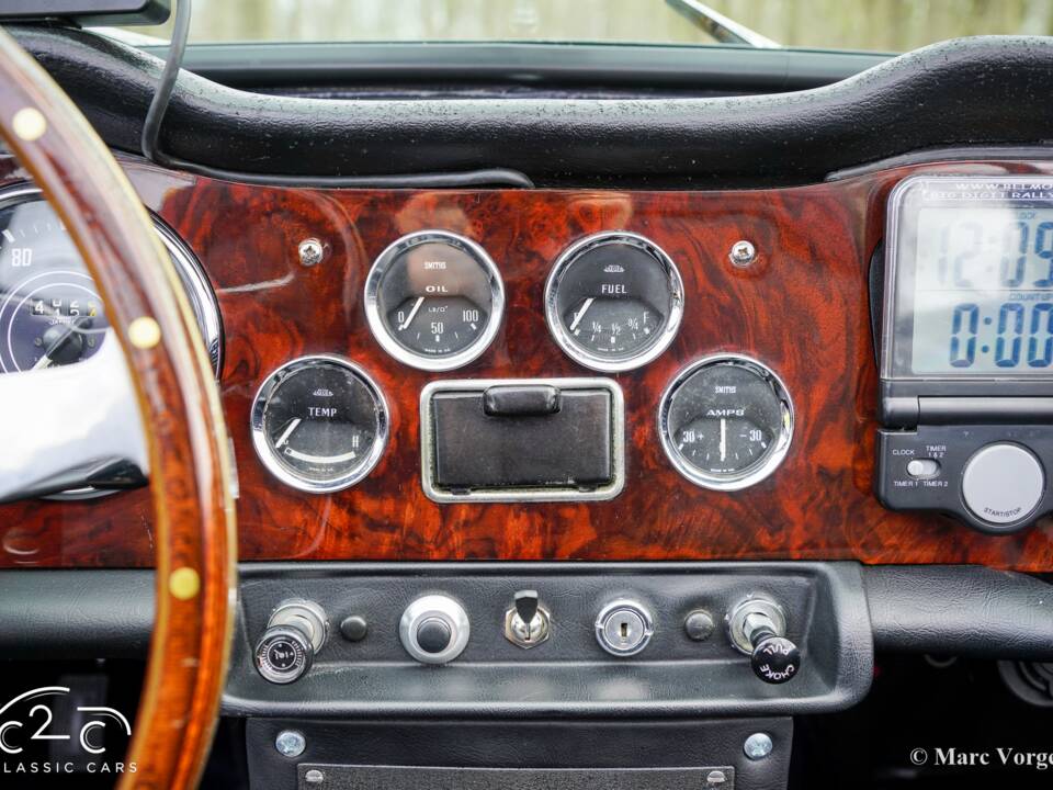 Image 12/45 of Triumph TR 4A (1966)