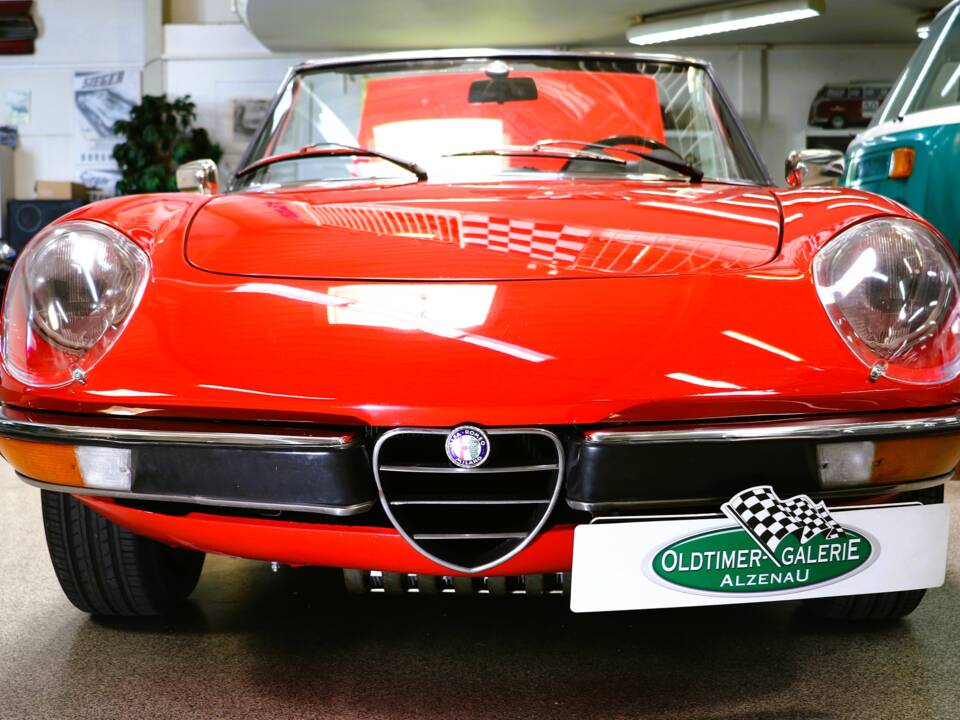 Afbeelding 33/37 van Alfa Romeo 2000 Spider Veloce (1979)
