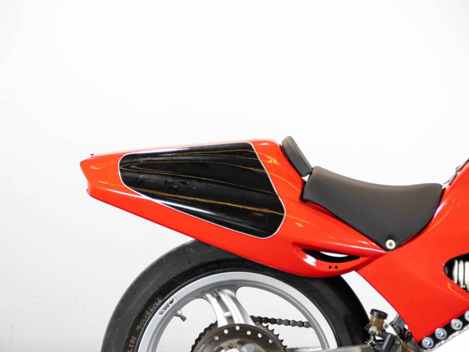 Image 34/50 of Bimota SB6 (1994)