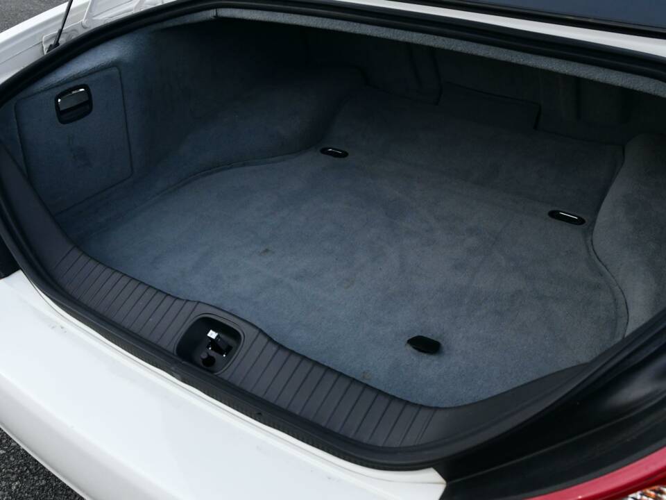 Image 44/50 of Jaguar XJ 8 4.2 (2008)