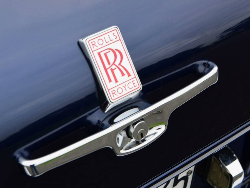Image 50/50 of Rolls-Royce Corniche S (1995)