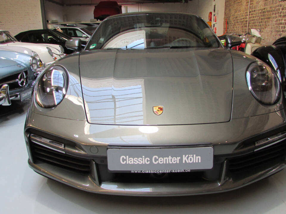 Image 9/20 of Porsche 911 Turbo (2022)