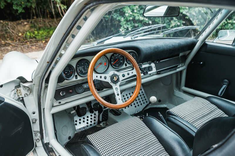 Afbeelding 2/50 van Porsche 911 ST 2.2 (1970)