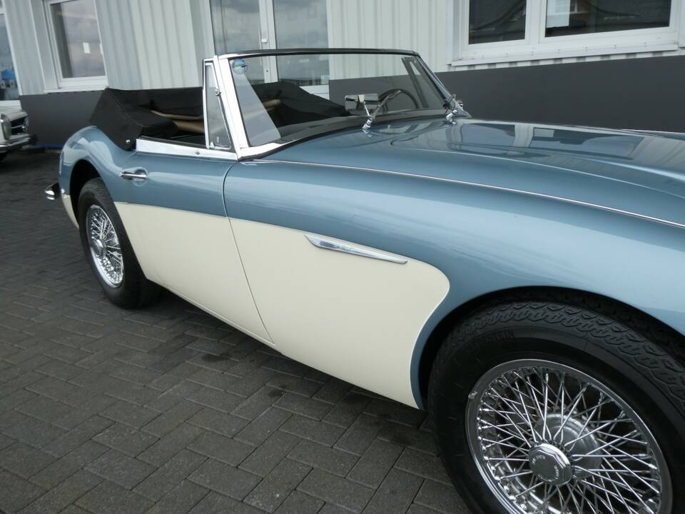 Imagen 18/23 de Austin-Healey 3000 Mk III (BJ8) (1966)