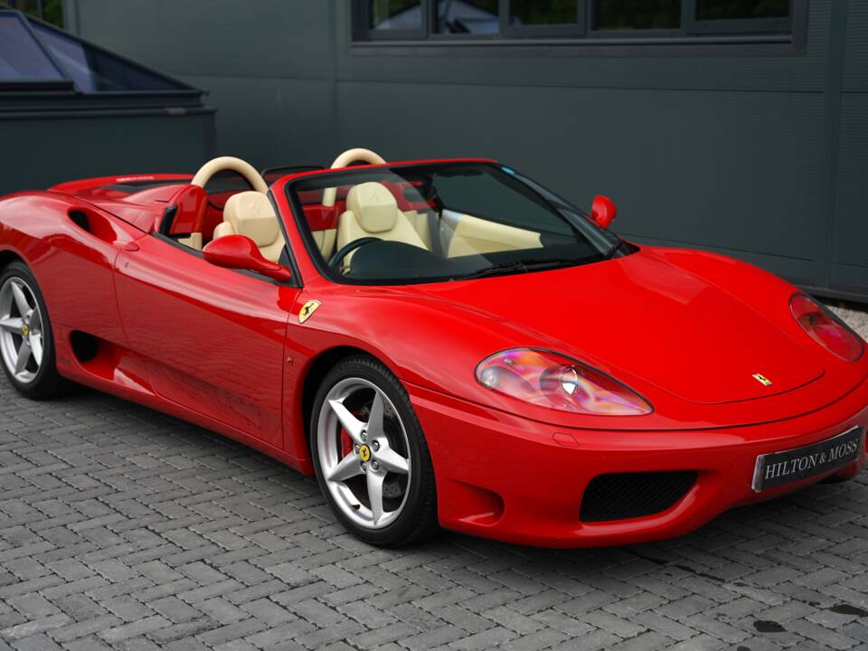 Image 32/50 of Ferrari 360 Spider (2004)
