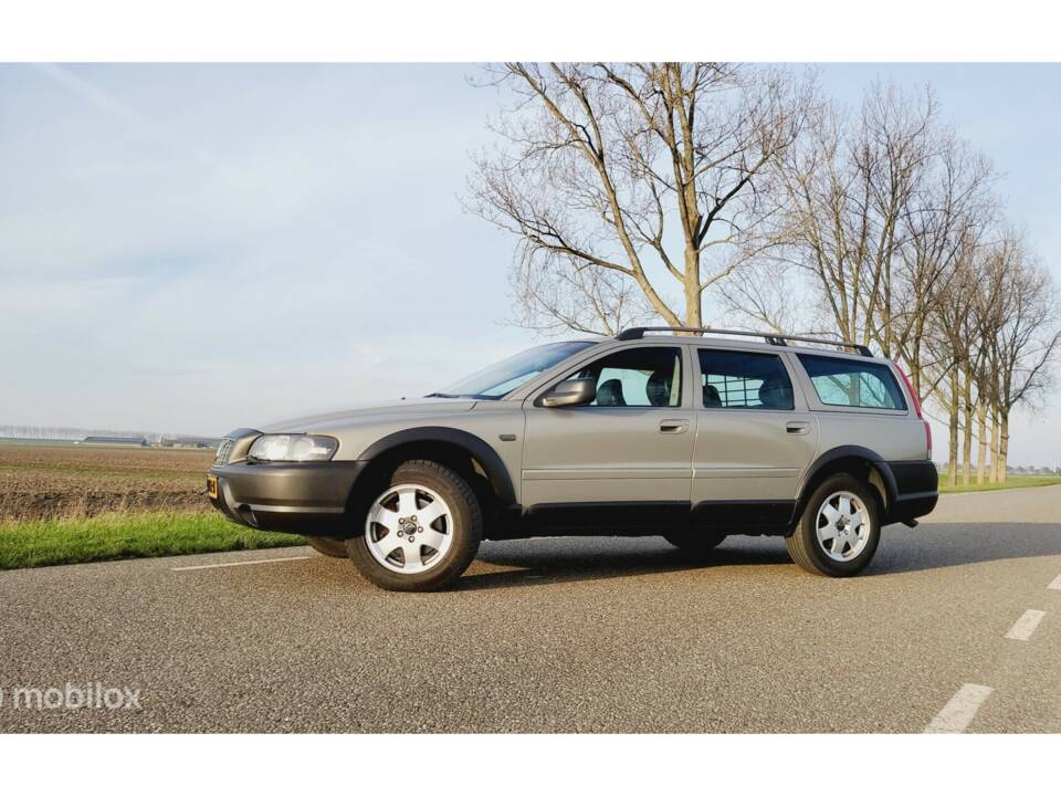 Bild 2/29 von Volvo XC70 2.4T (2001)