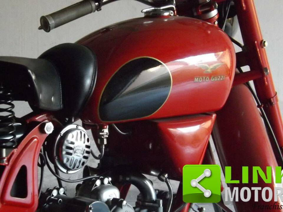 Image 6/10 de Moto Guzzi DUMMY (1998)