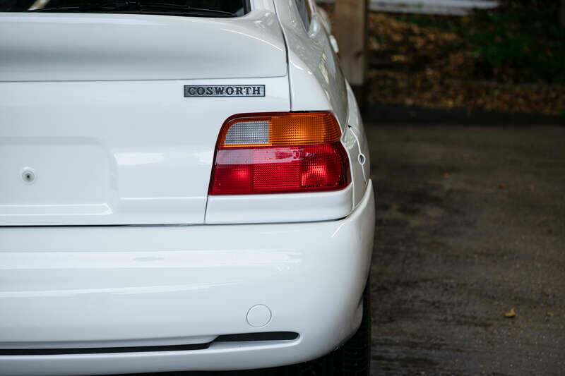 Imagen 33/50 de Ford Escort RS Cosworth (1997)