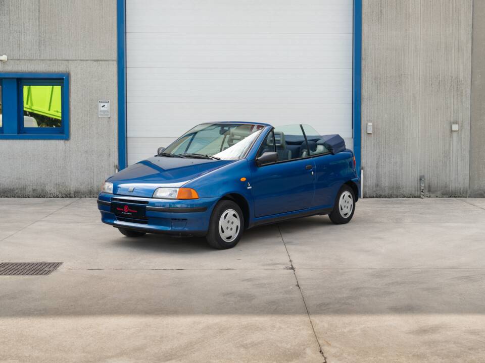 Image 1/99 of FIAT Punto 60 (1994)