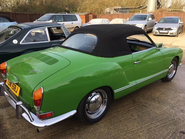 Bild 55/55 von Volkswagen Karmann Ghia (1972)