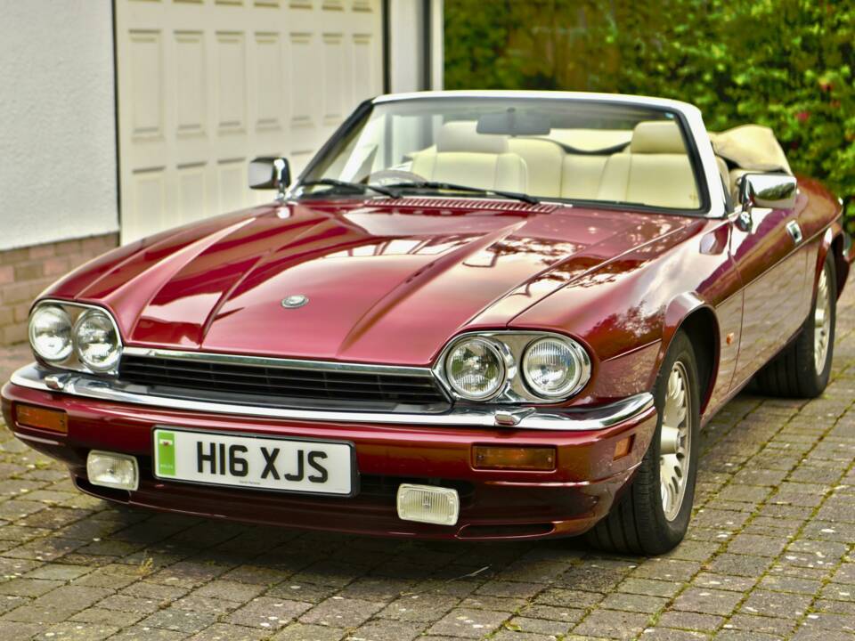 Image 3/50 of Jaguar XJS 5.3 V12 (1995)