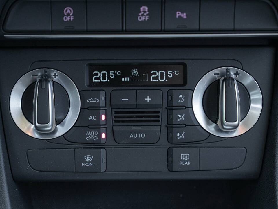 Bild 30/50 von Audi Q3 2.0 TDI quattro (2012)