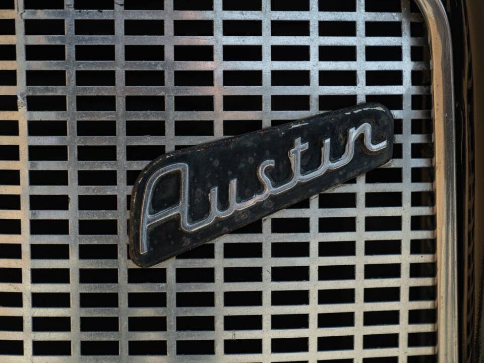 Afbeelding 15/34 van Austin FX 4 D London Taxi (1961)