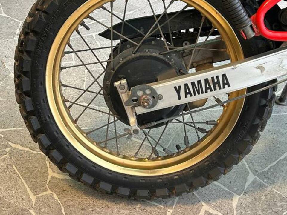 Bild 7/10 von Yamaha DUMMY (1987)