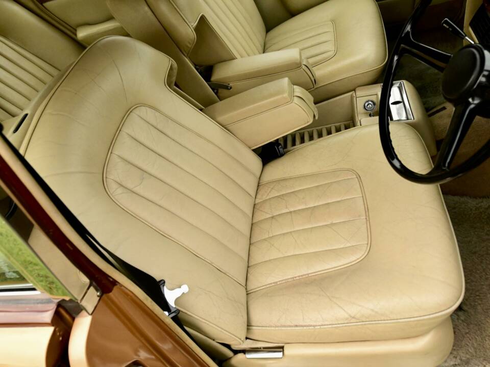 Bild 29/50 von Rolls-Royce Silver Shadow II (1979)