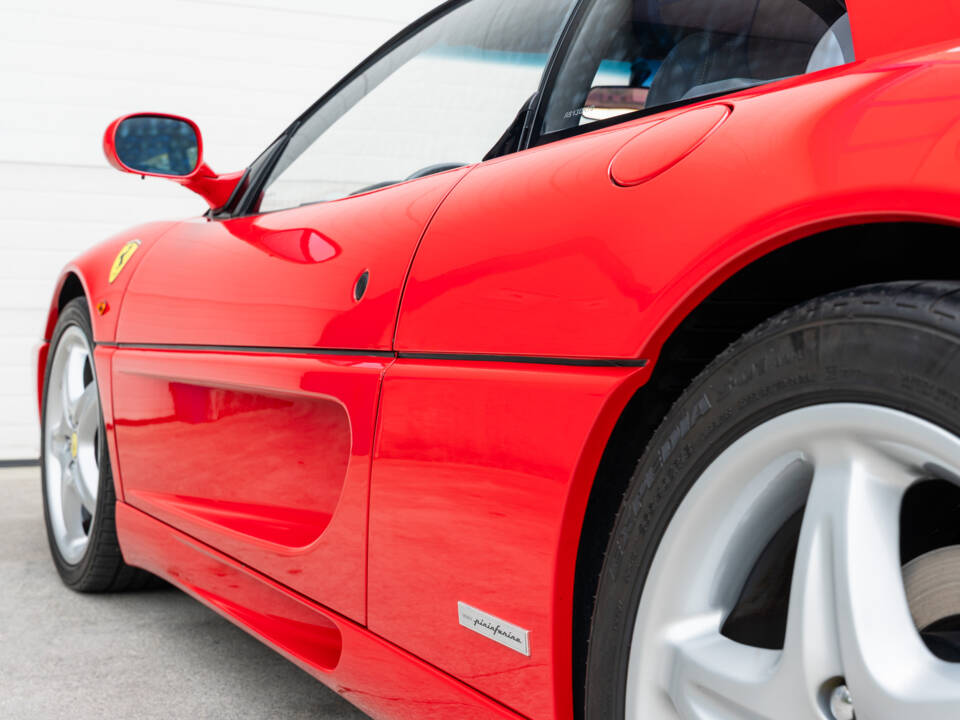 Afbeelding 21/97 van Ferrari F 355 Berlinetta (1996)