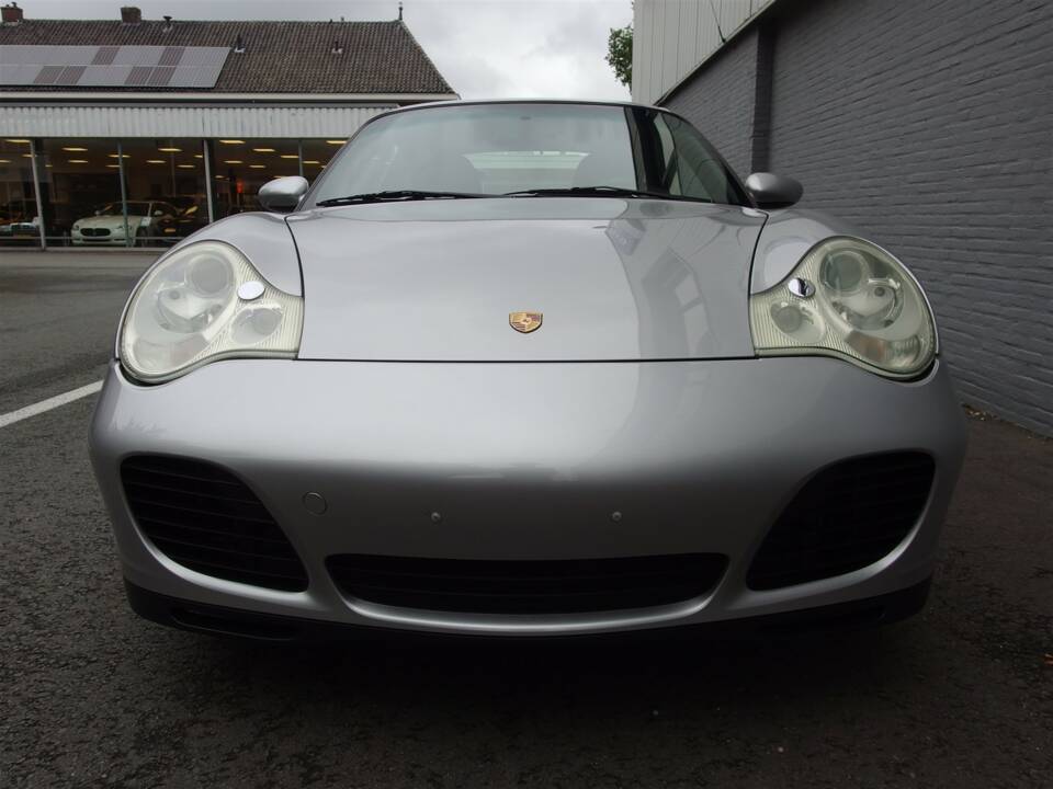 Bild 7/100 von Porsche 911 Carrera 4S (2002)