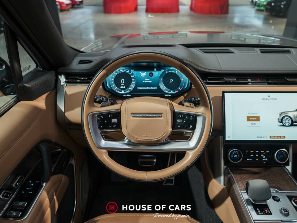 Image 16/25 of Land Rover Range Rover D350 (2022)