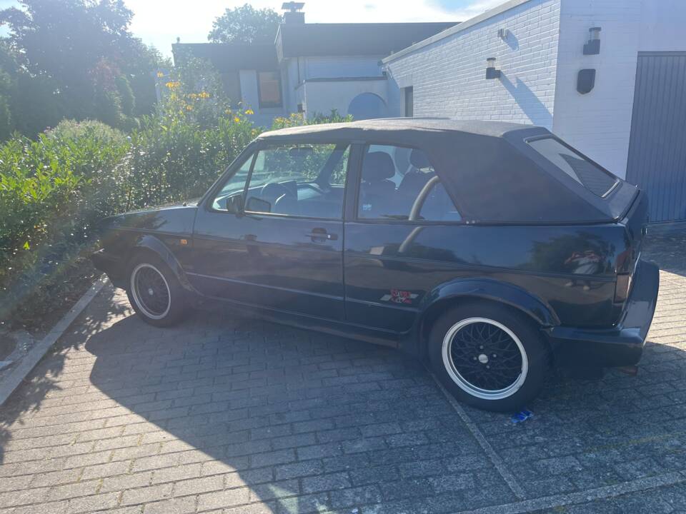 Image 16/78 de Volkswagen Golf Mk I Convertible 1.8 (1989)