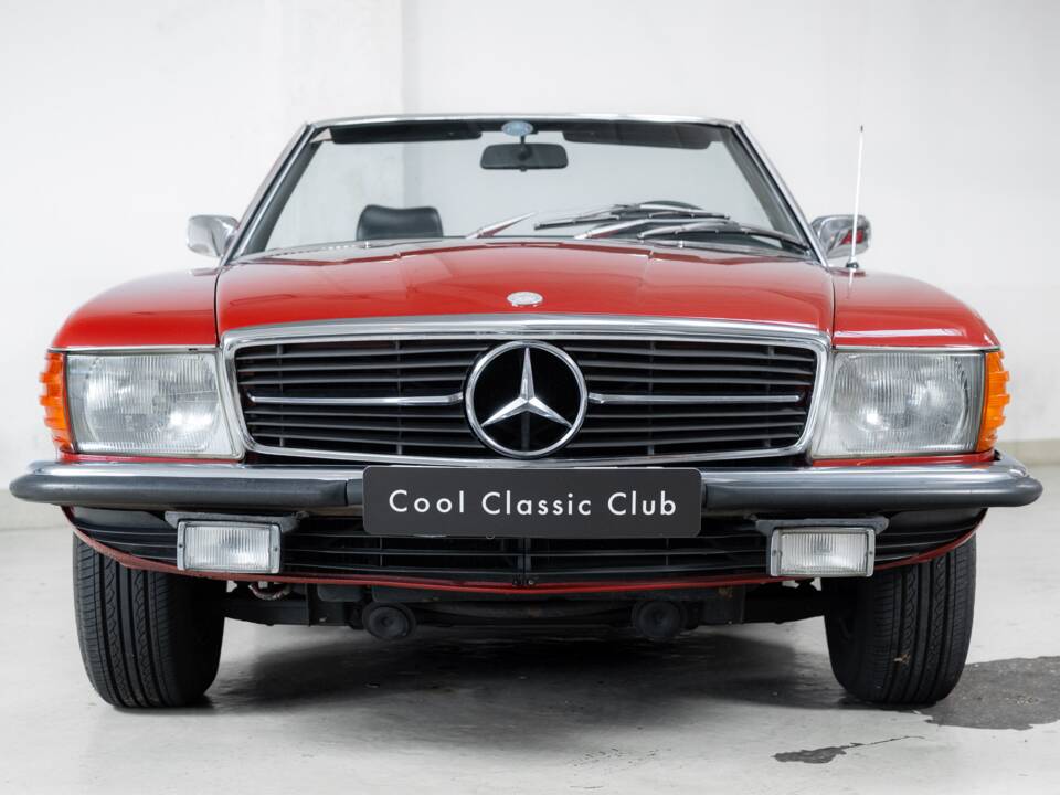 Image 2/38 of Mercedes-Benz 350 SL (1973)