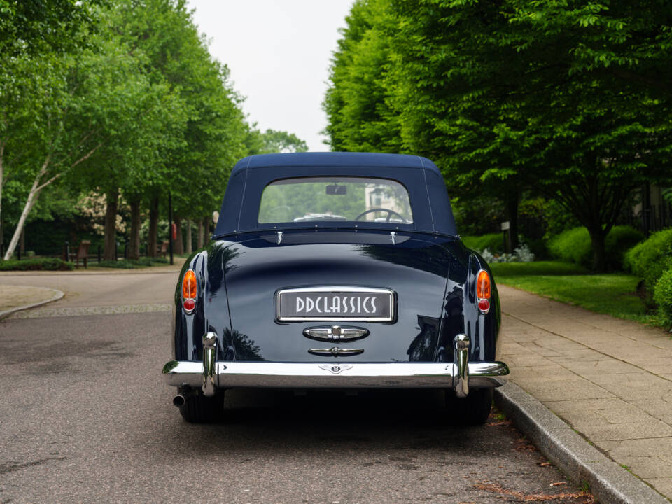 Image 9/28 of Bentley S1 DHC Park Ward (1958)