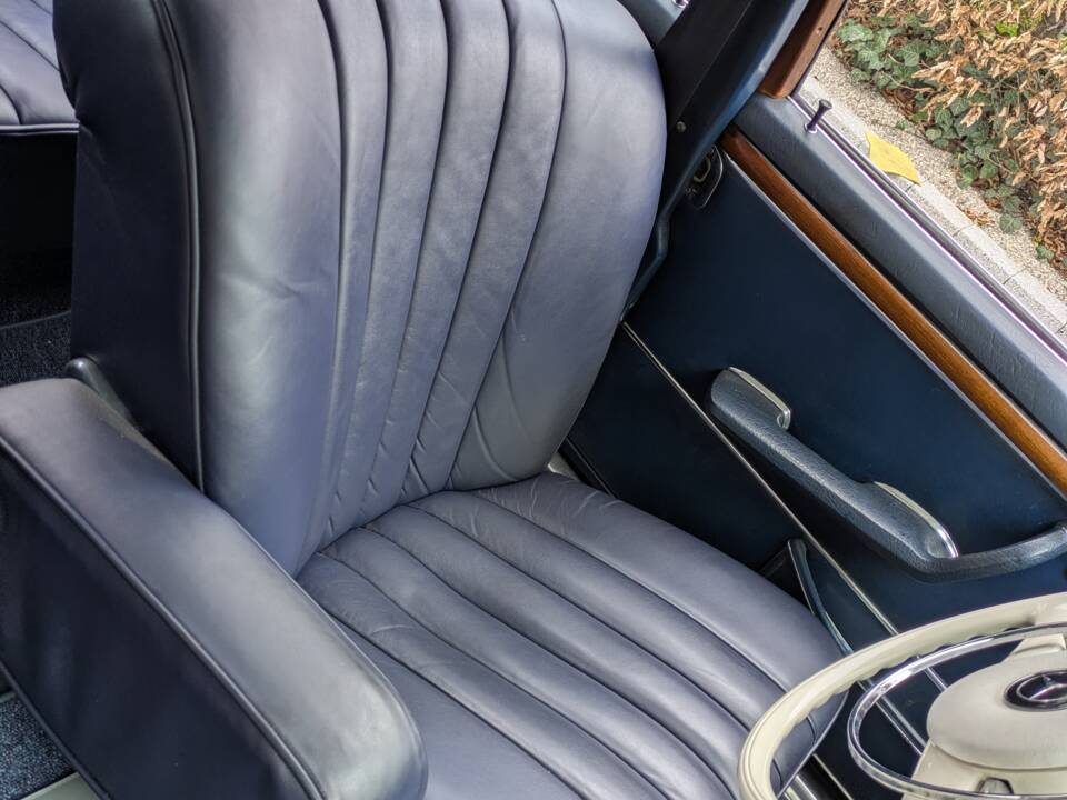 Immagine 13/24 di Mercedes-Benz 300 SEL 6.3 (1972)