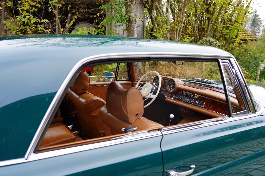 Image 9/12 of Mercedes-Benz 280 SE (1969)