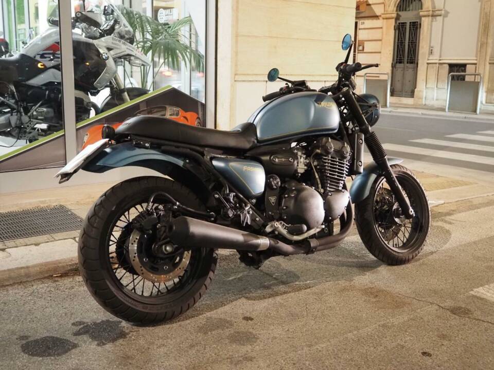 Bild 3/30 von Triumph DUMMY (2000)