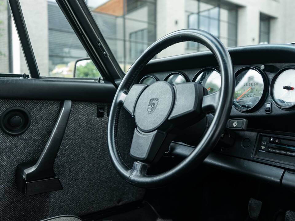 Imagen 29/41 de Porsche 911 SC 3.0 (1982)