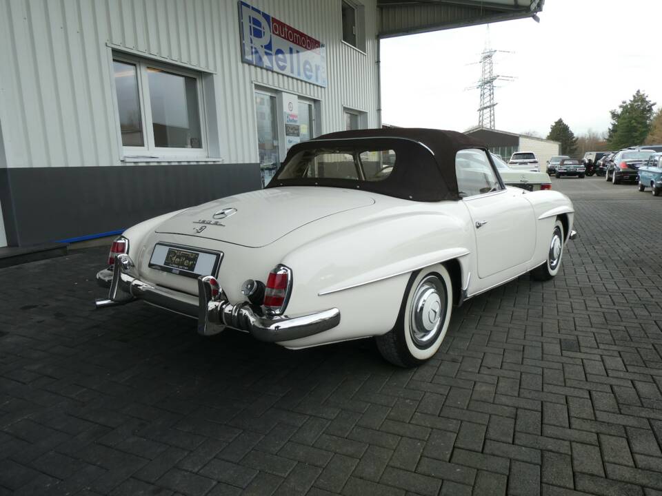 Image 4/27 of Mercedes-Benz 190 SL (1960)