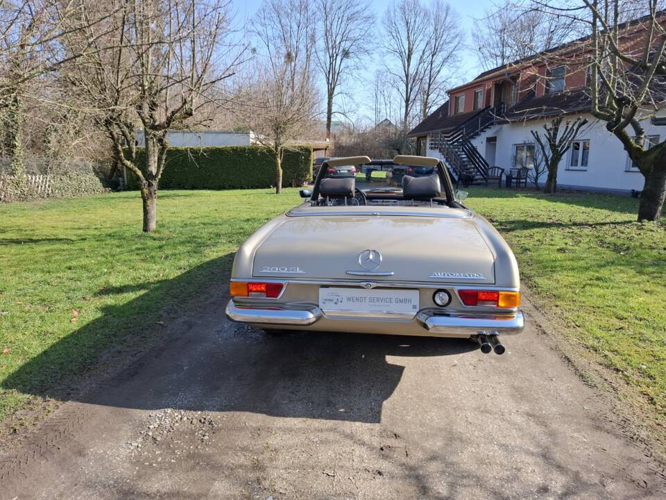 Bild 11/29 von Mercedes-Benz 280 SL (1969)