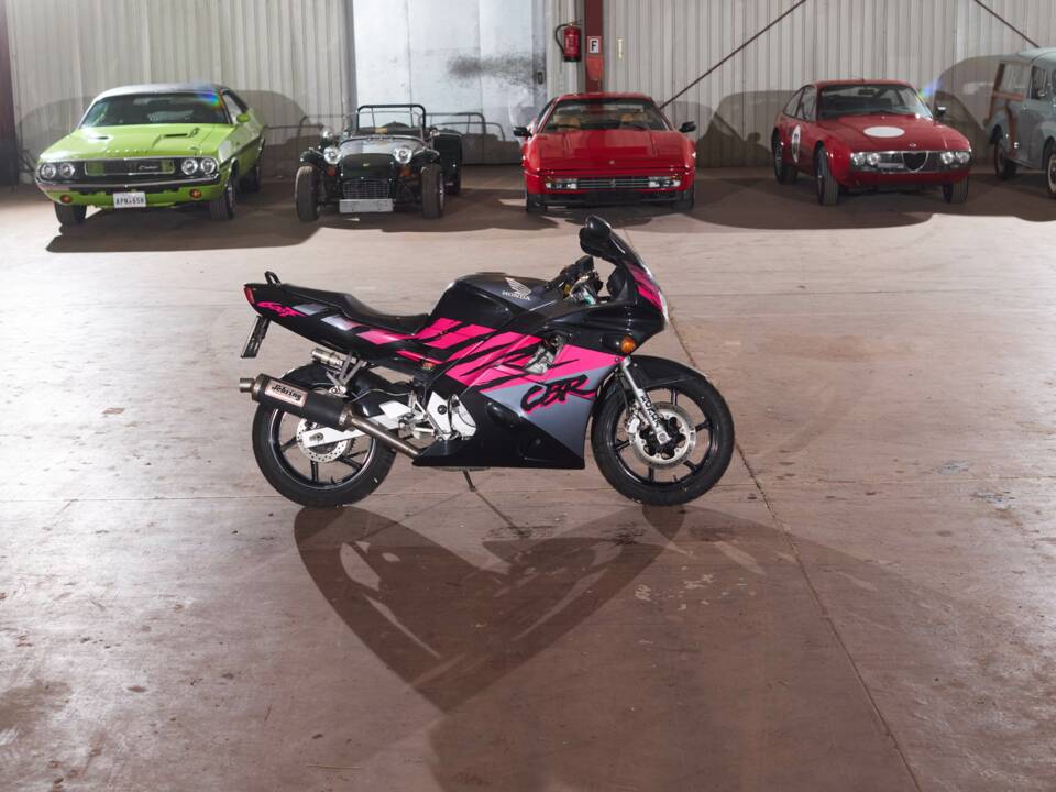 Immagine 12/16 di Honda CBR 600 F (1993)