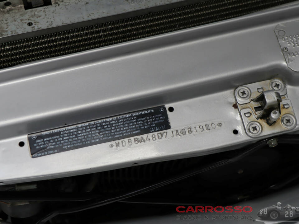 Image 40/50 of Mercedes-Benz 560 SL (1988)