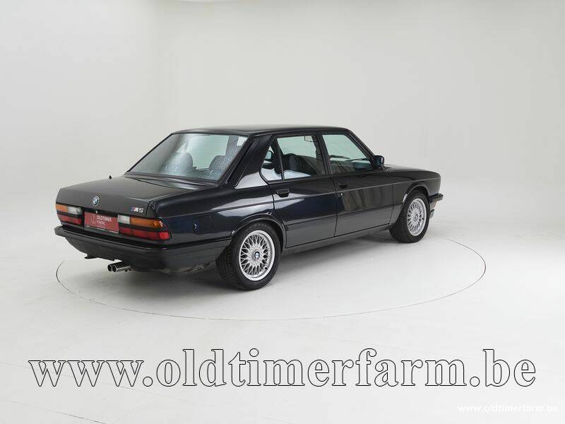 Image 2/15 de BMW M5 (1986)