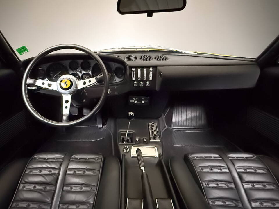 Bild 25/33 von Ferrari 365 GTB&#x2F;4 Daytona (1972)