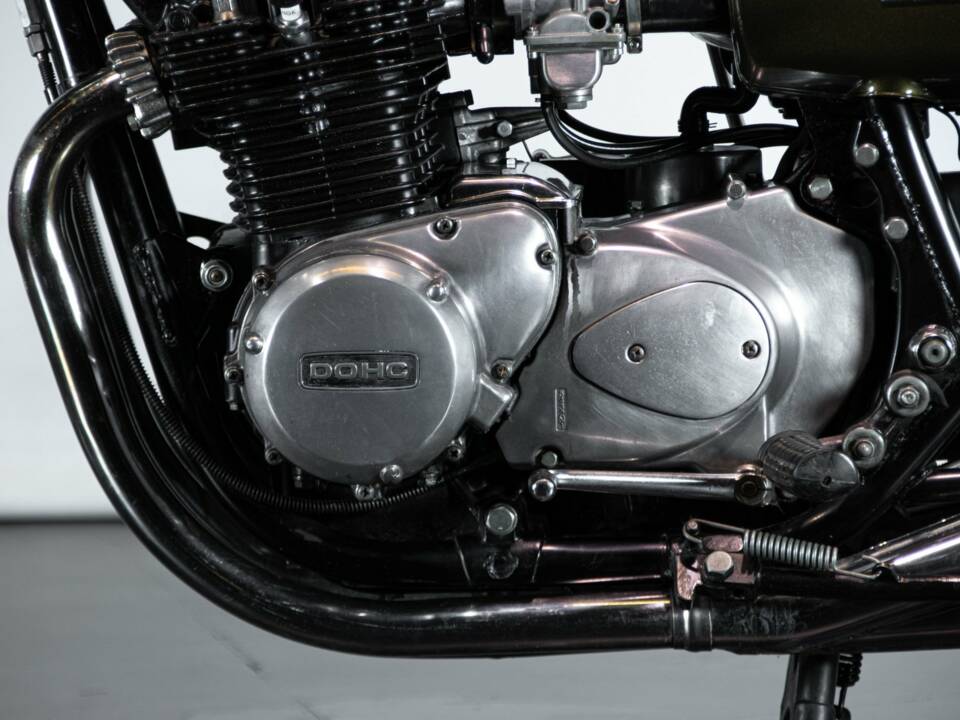 Image 21/50 of Kawasaki DUMMY (1973)