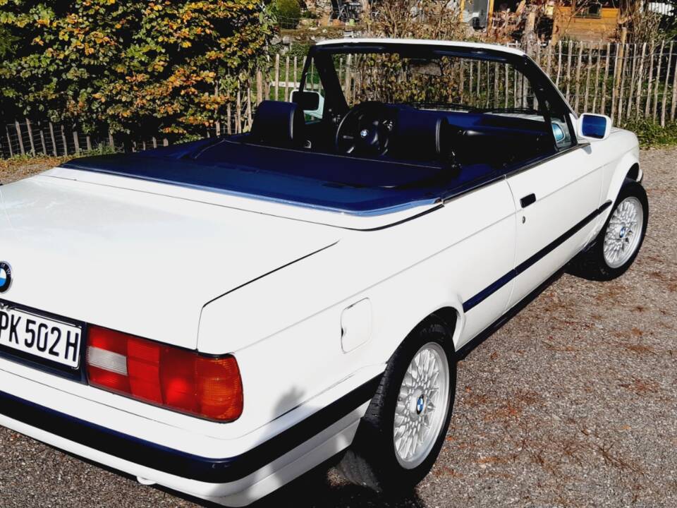 Image 35/55 of BMW 320i (1991)