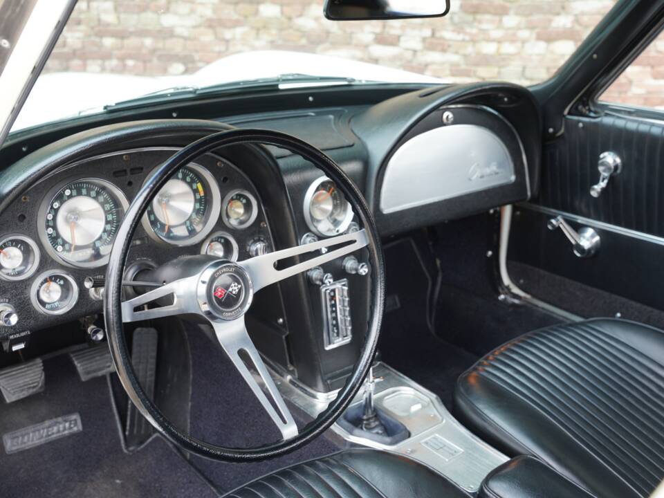 Bild 29/50 von Chevrolet Corvette Sting Ray (1963)