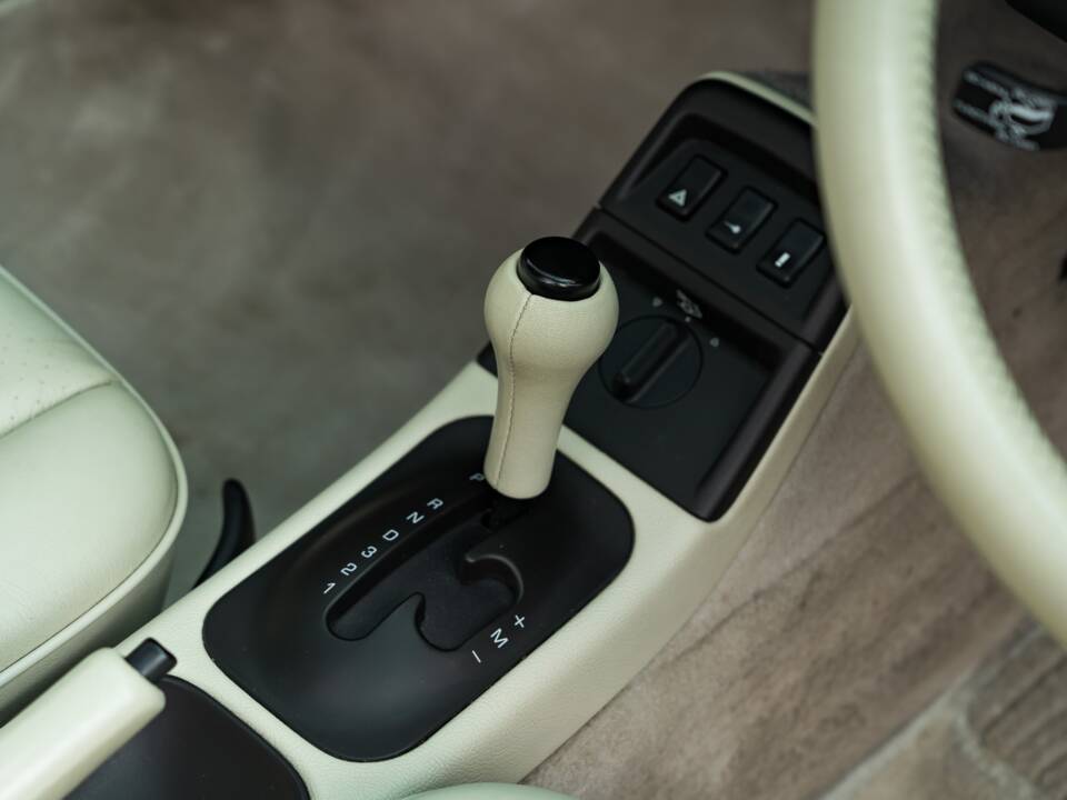 Bild 25/48 von Porsche 911 Carrera 2 (1990)