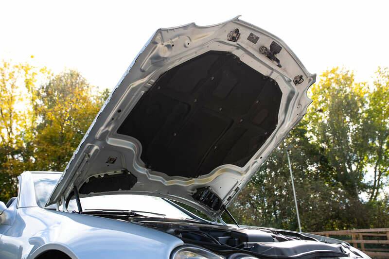 Image 35/50 of Mercedes-Benz SL 500 (2003)