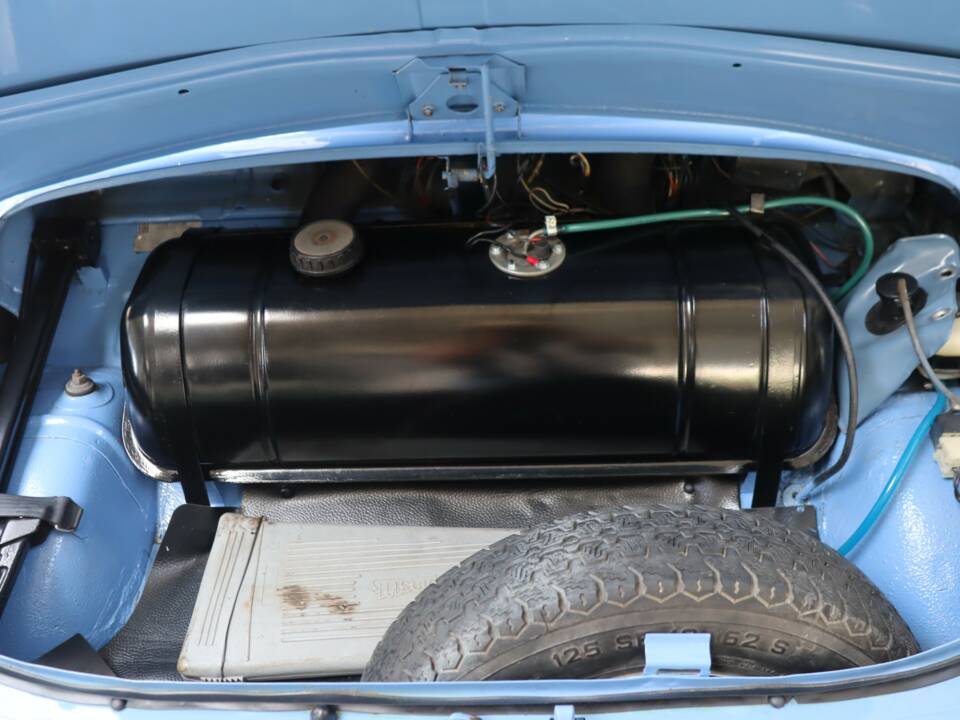 Image 7/50 of FIAT 500 F (1967)