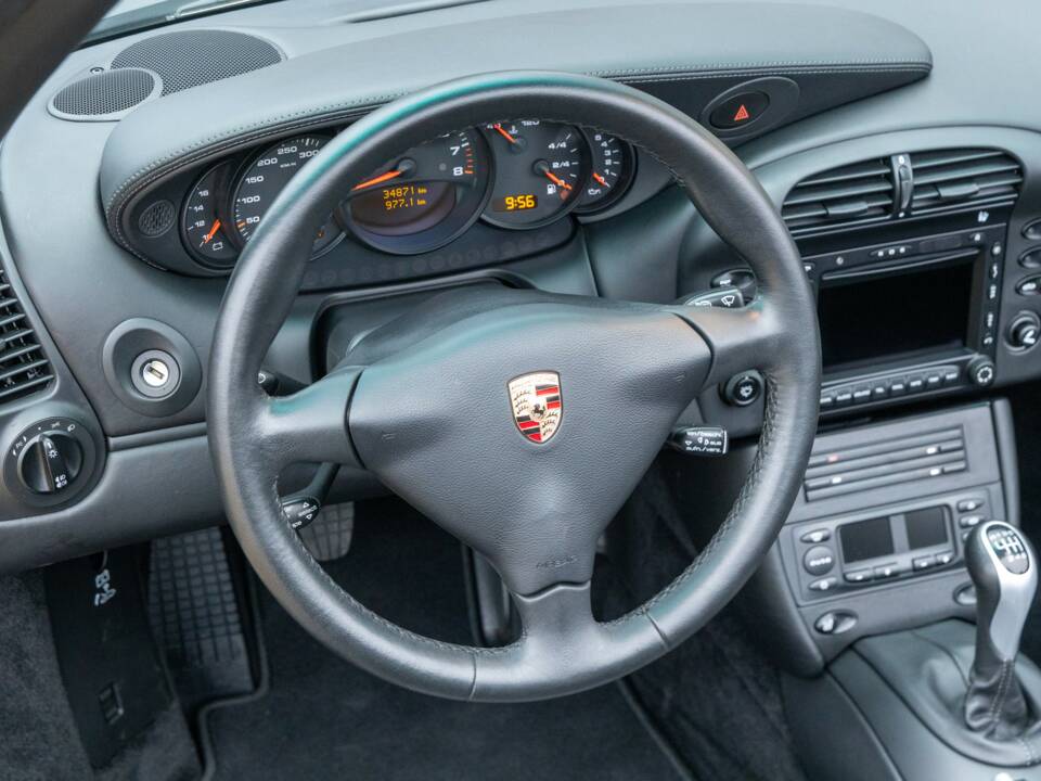 Image 50/50 of Porsche 911 Carrera 4S (2003)