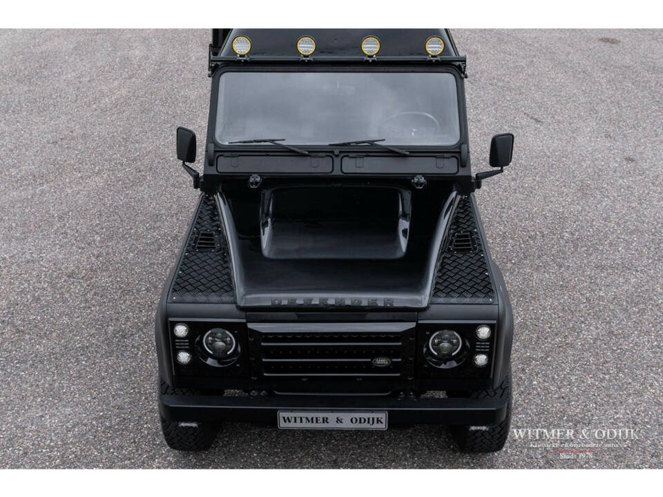 Image 7/30 of Land Rover Defender 90 (1997)