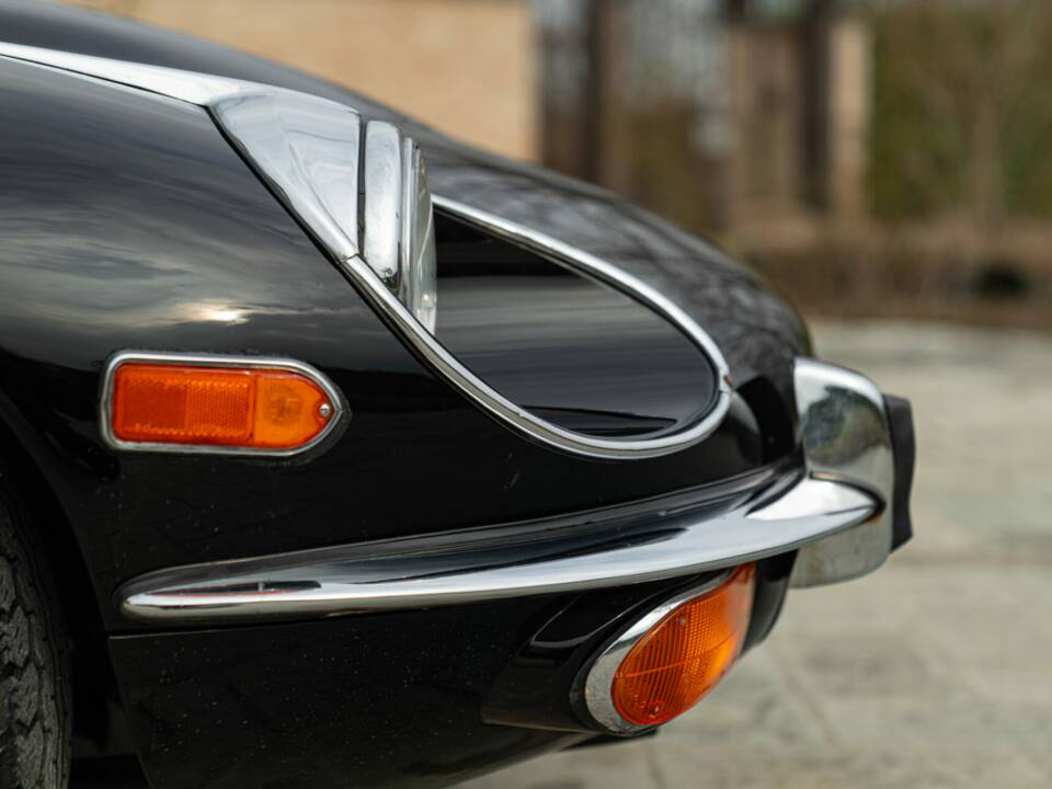 Obraz 21/50 pojazdu Jaguar E-Type V12 (2+2) (1971)