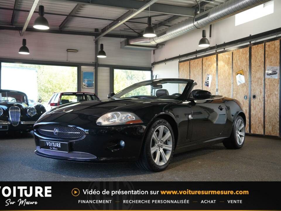 Image 1/37 of Jaguar XK 4.2 (2006)