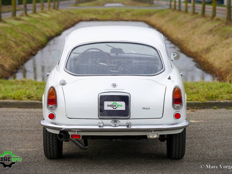 Image 46/48 of Alfa Romeo Giulia 1600 Sprint (1963)