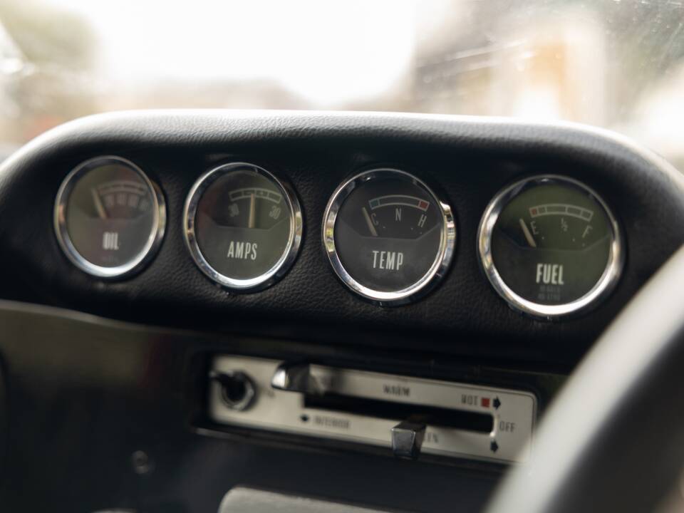 Image 36/50 of Ford Lotus Cortina (1969)